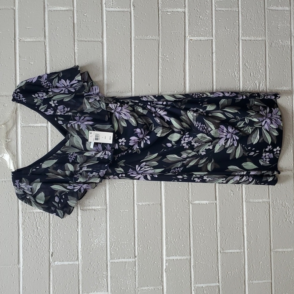 3/$20 Connected apparel navy floral dress size 6